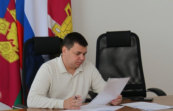 Глава города Дмитрий Смирнов 