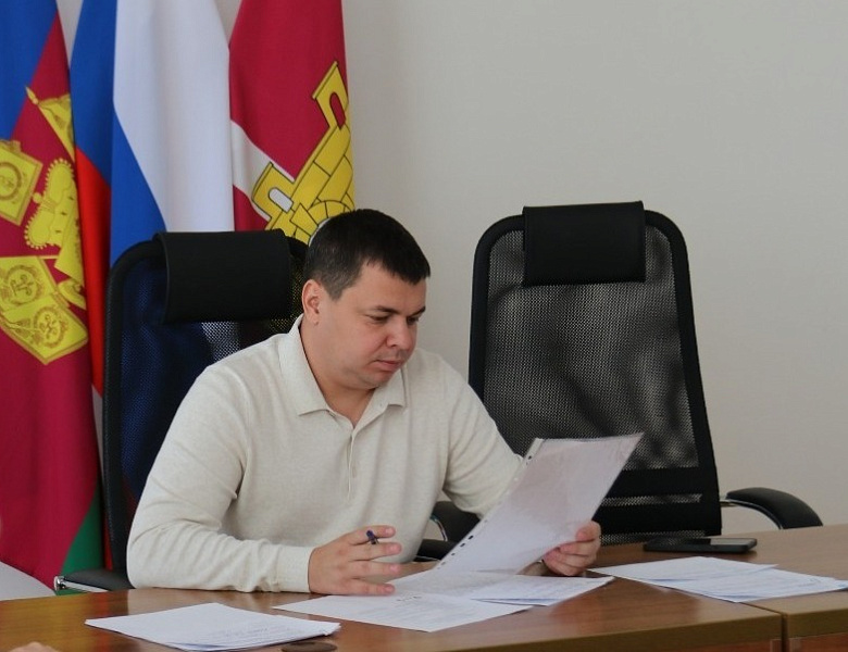 Глава города Дмитрий Смирнов 